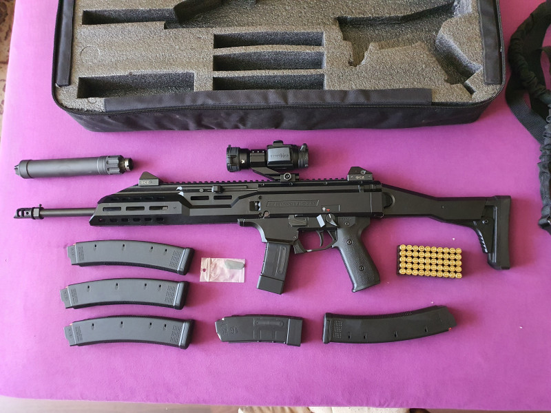 CZ SCORPION Evo 3 S1 Carbine 9x19 Luger s tlumičem