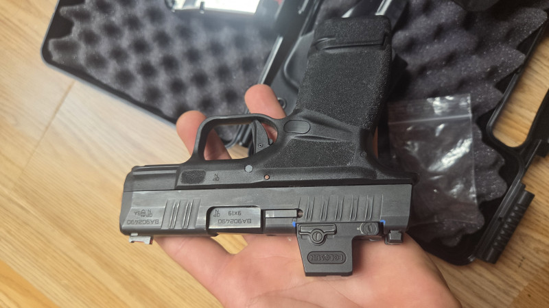 Pistole HS Produkt H11 Hellcat, 9 mm Luger