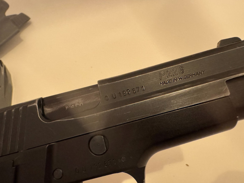 Sig Sauer P226