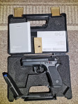 CZ 75 P-01 Steel Black, originální balení, světlovodná muška