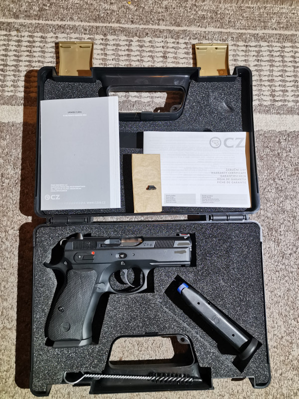 CZ 75 P-01 Steel Black, originální balení, světlovodná muška