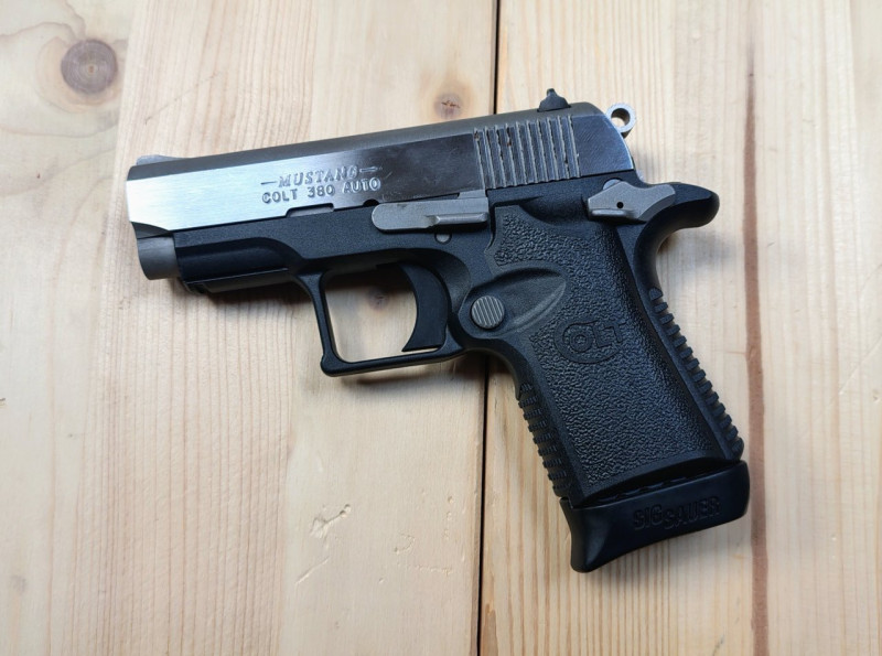 Pistole Colt Mustang, 9mm Browning