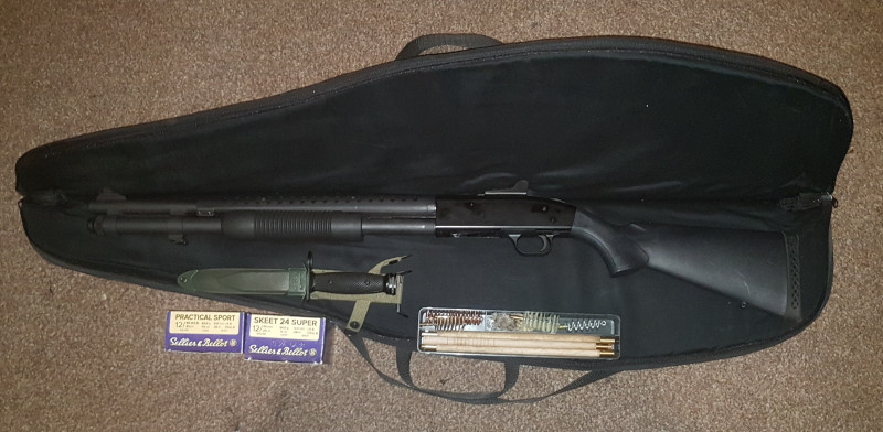 Opakovací brokovnice Mossberg M590