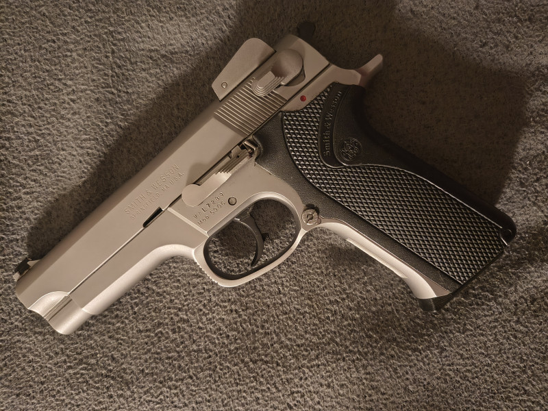 Smith wesson 5906