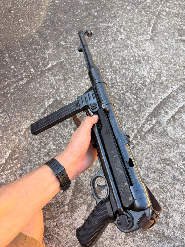 MP 40 