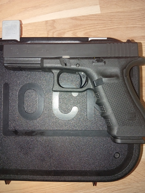 Glock 17