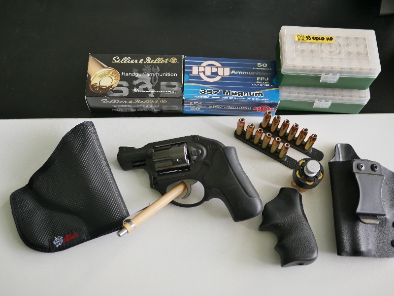 Ruger KLCR 357 mag. +  příslušenství