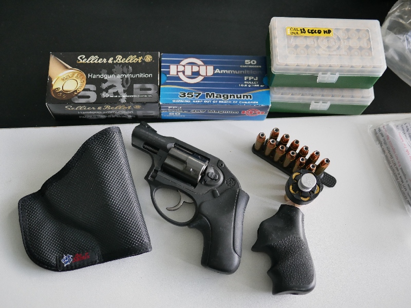 Ruger KLCR 357 mag. +  příslušenství