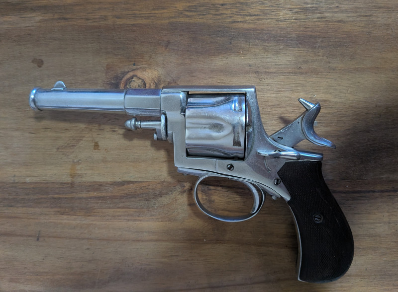 Masivní Belgický Revolver 44 Russian