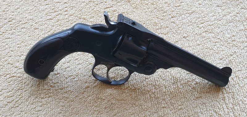 Historický revolver Smith Wesson cal.32CFDA 1886 