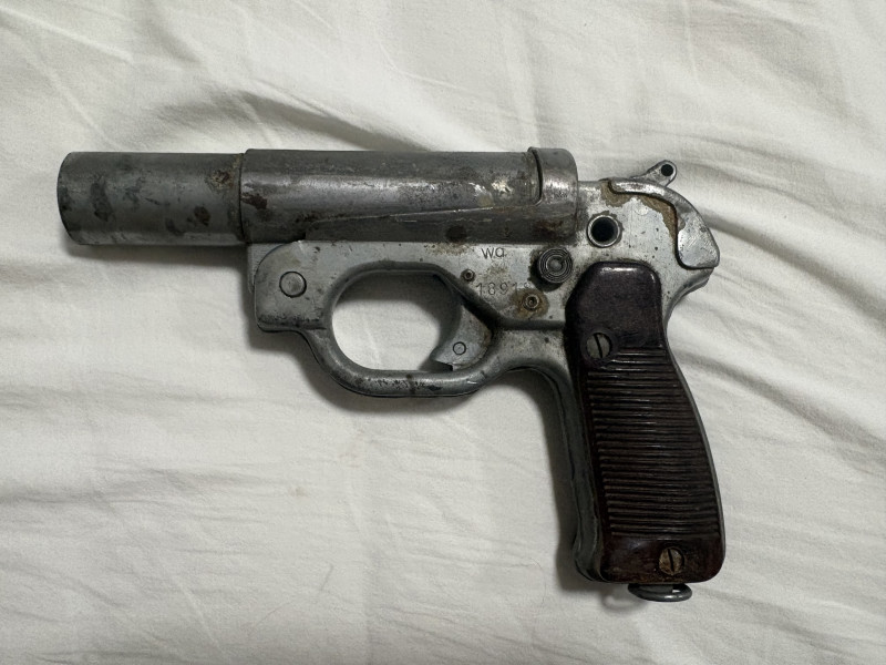 Walther Leuchtpistole 42