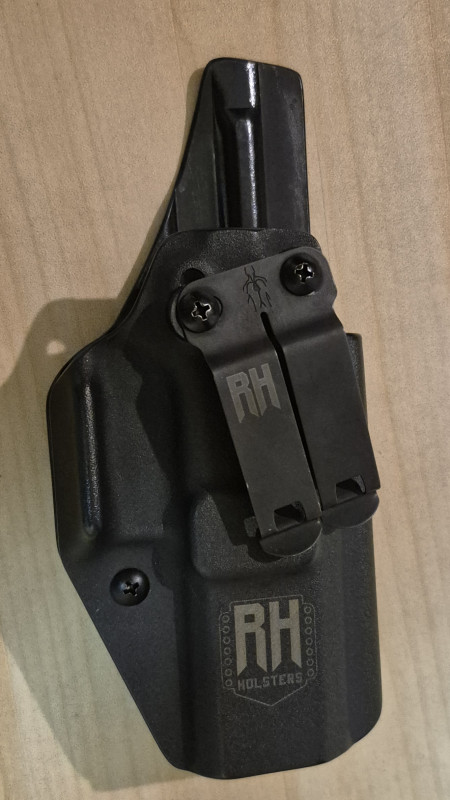 Prodám pistoli CZ P10C