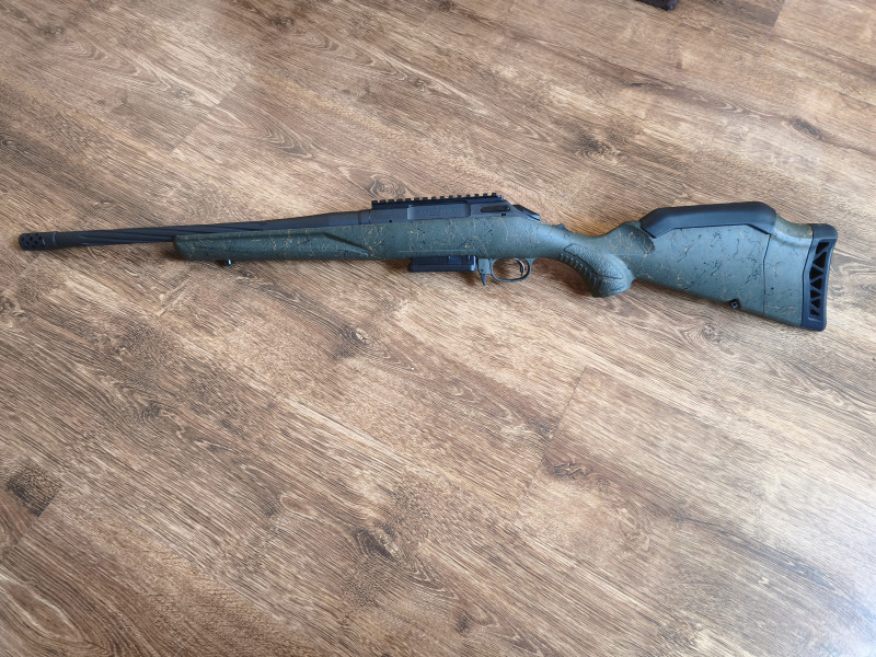 Prodám zánovní kulovnicí Ruger American Gen.2