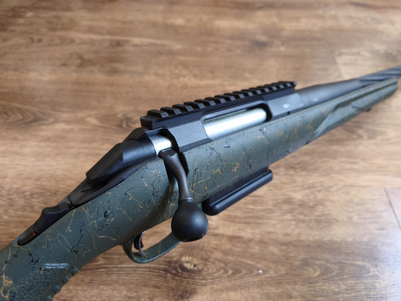 Prodám zánovní kulovnicí Ruger American Gen.2