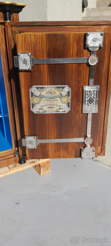 Trezezor rv.1880.Výroba FELIX BLAŽIČEK PRAG.