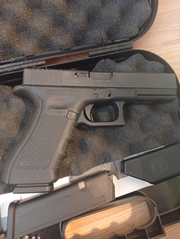 Glock 17 