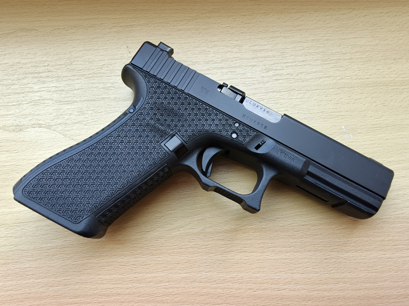 Glock 17 Gen. 4. + příslušenství