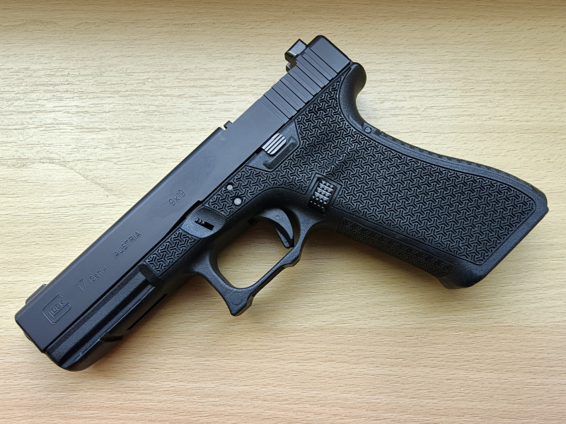 Glock 17 Gen. 4. + příslušenství