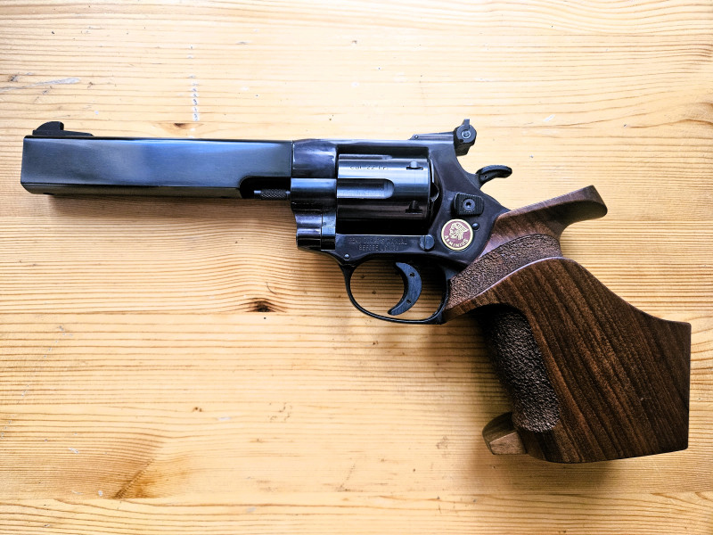 Prodám Revolver Arminius HW 9 Sport, 22 LR, TOP stav !!