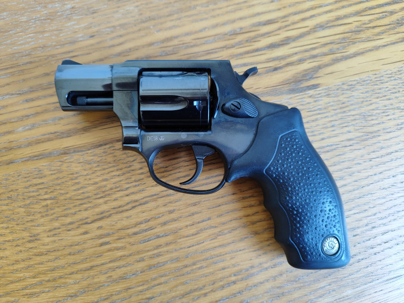 Taurus 85S