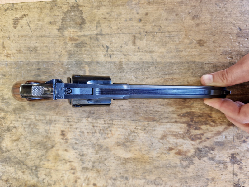Taurus 96 ráže 22 LR s pouzdrem