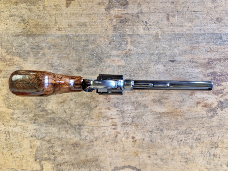 Taurus 96 ráže 22 LR s pouzdrem