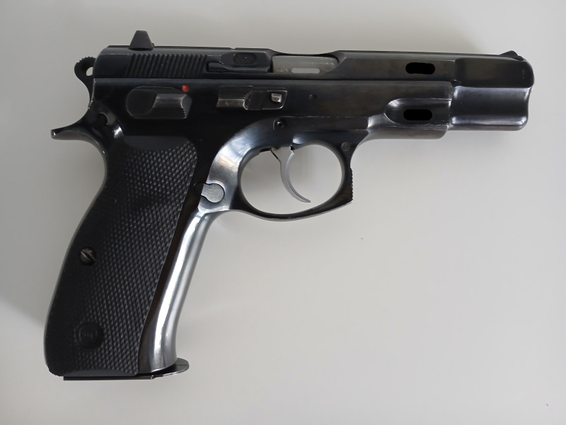 Prodám pistoli CZ 85