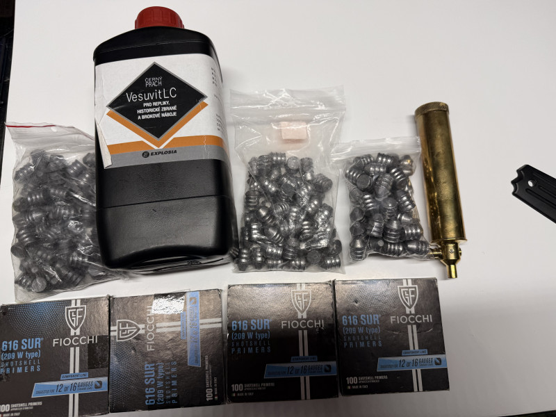 DETONICS GLADIATOR CAL.50  nový + vybavení