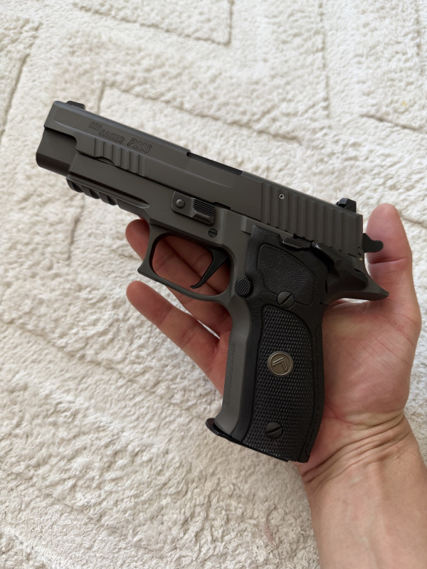 SIG SAUER P226 LEGION