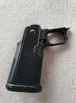 Prodám hliníkovou rukojeť / grip pro 2011