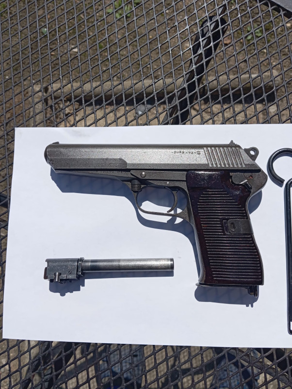 Pistole VZ 52 7,62 Tokarev + hlaveň 9mm