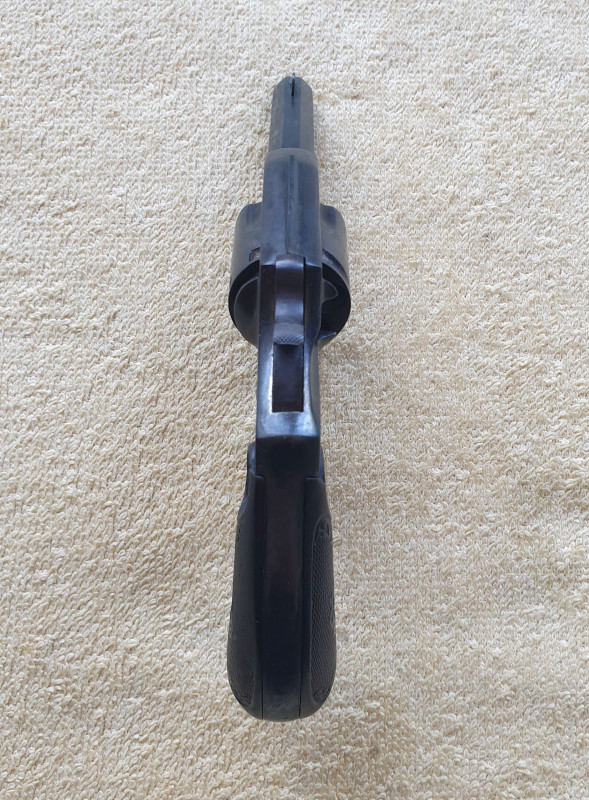 Historický revolver Bull Dog cal.32CFDA Long1886
