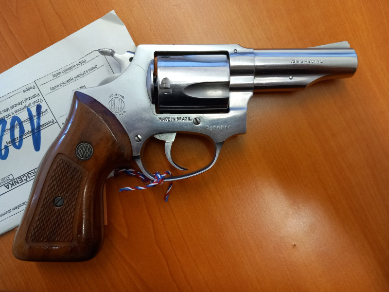 Revolver 