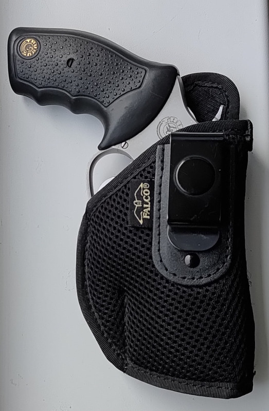 Dvoupalcový Taurus Ultralight Nine .22 LR
