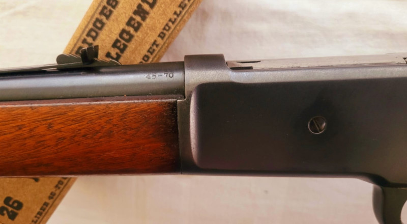 Winchester cal 45-70 v nádherném stavu !