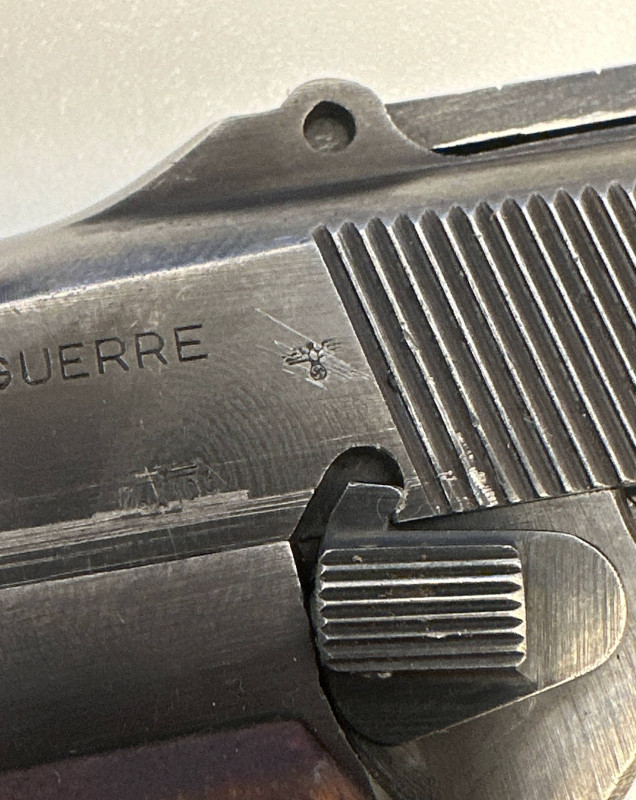 FN HP35 s pouzdrem