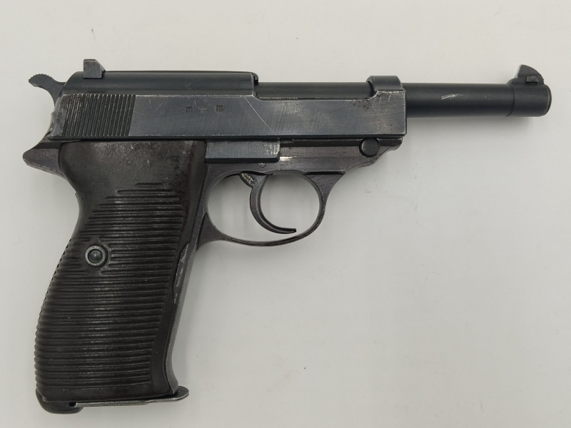 Walther P38 r.v. 1944 Zella