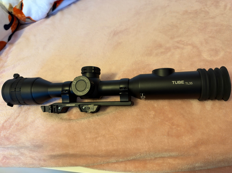 Infiray TL 35 s montáží Innomount na Blaser