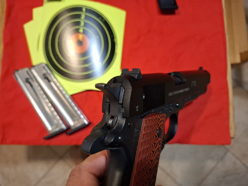 Colt 1911 od Waltherv 3xzásobnik 22lr