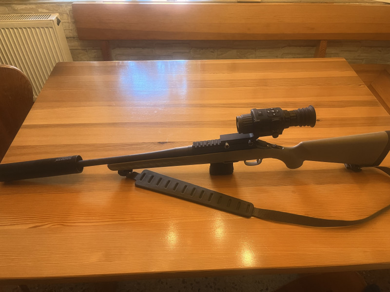 RUGER AMERIČAN RIFLE 300 AAC Blackout