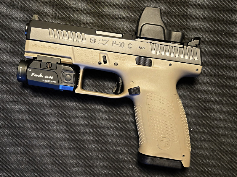nová CZ P-10 C OR FDE + Vortex + Fenix GL06