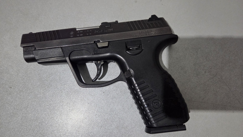CZ 100 9mm Luger