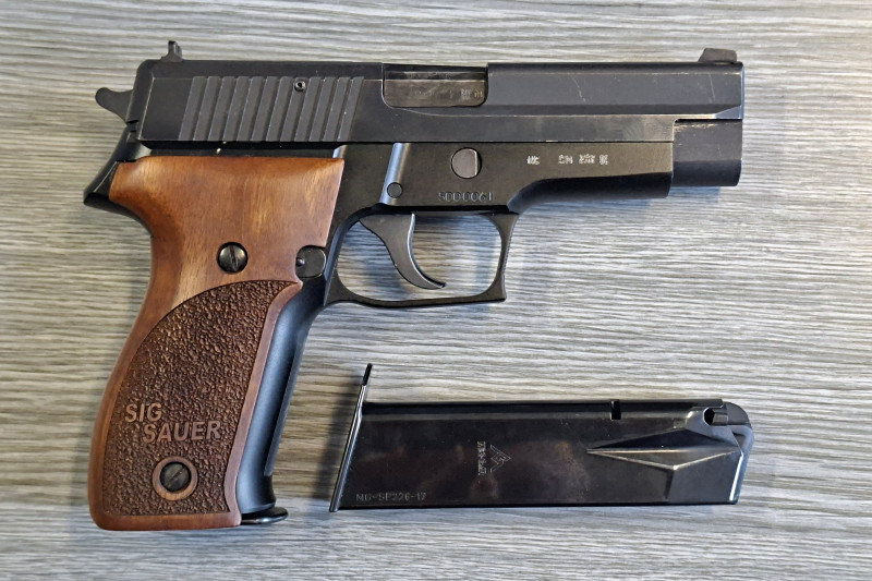Prodán pistoli Norconia NC 226 – čínská kopie SIG Sauer P226