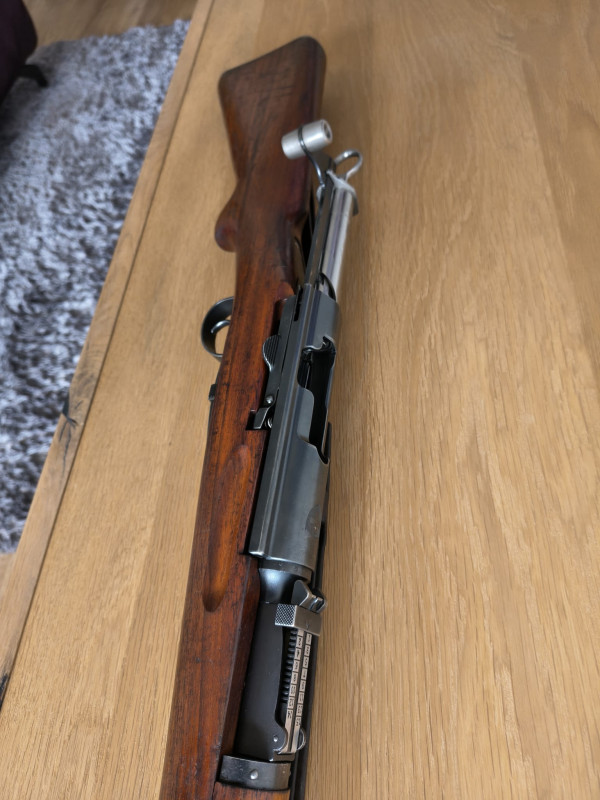 K31 (Karabiner 31) v ráži 7,5×55 Swiss