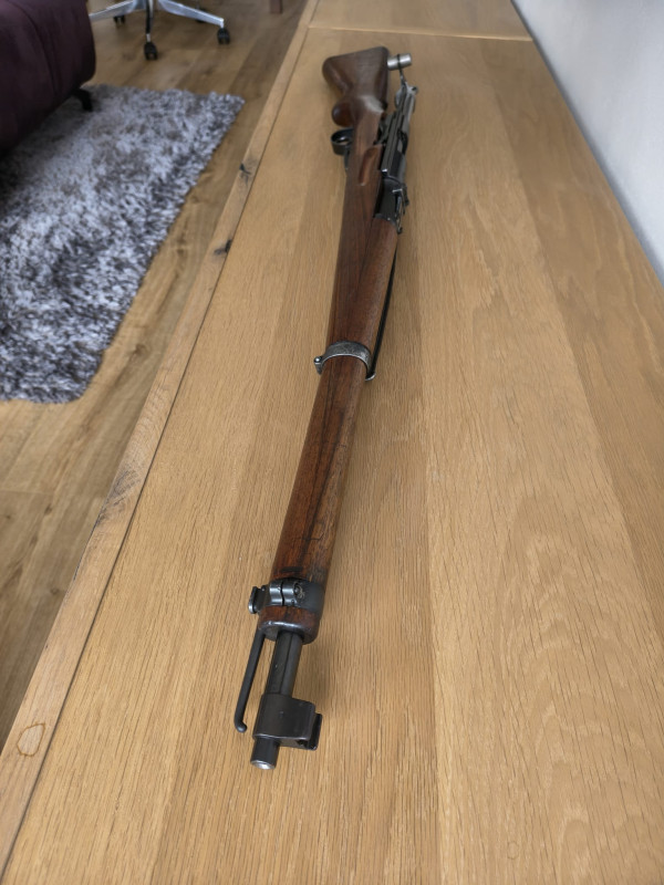 K31 (Karabiner 31) v ráži 7,5×55 Swiss