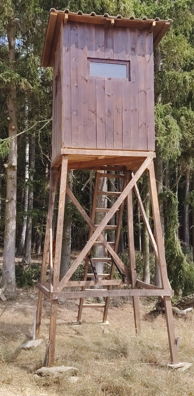 Kazatelna s podstavcem