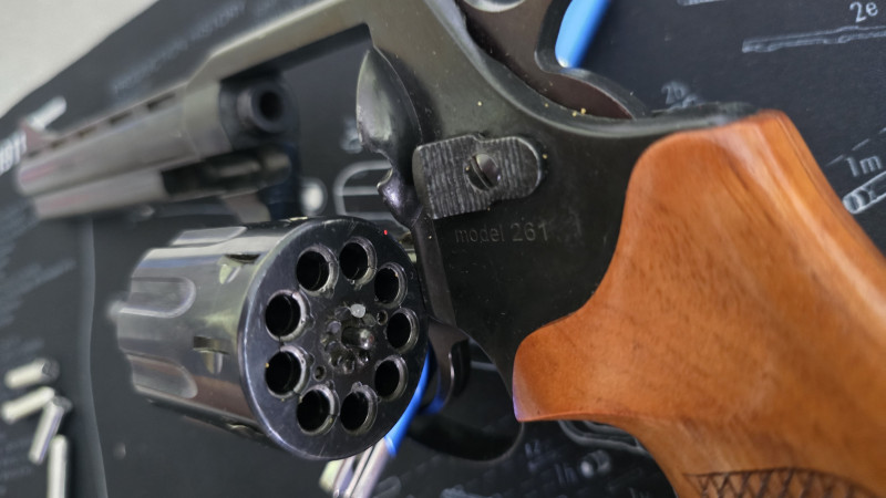 Revolver Holek 261 22lr