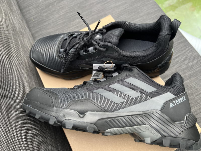 TERREX black CARBON - UK11 - nové 