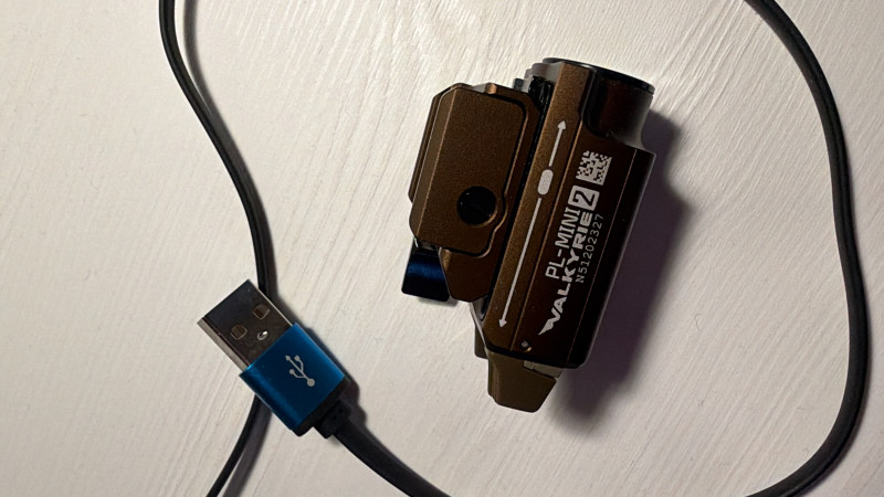 Svítilna olight PL-mini