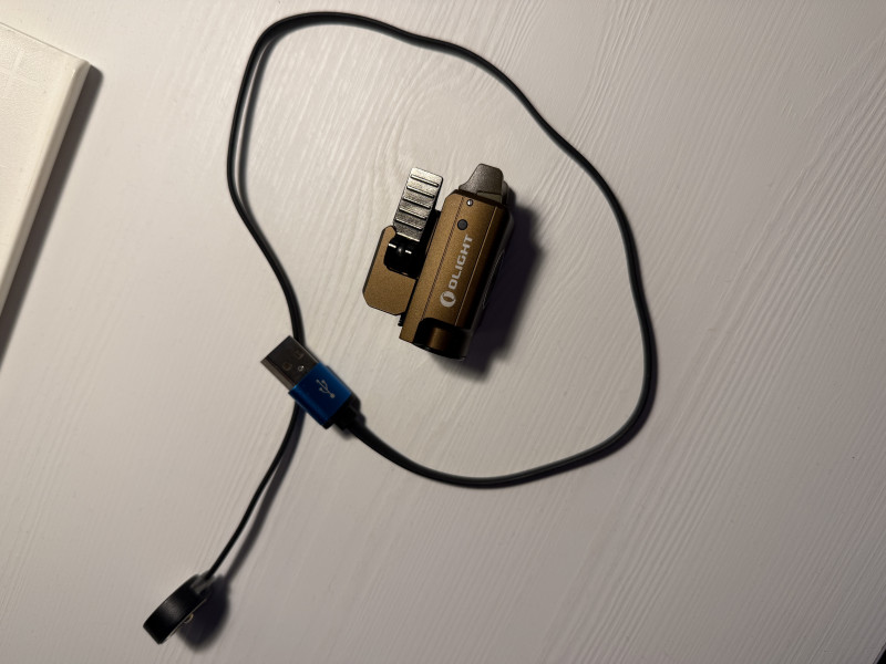 Svítilna olight PL-mini
